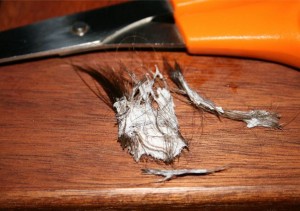 Como quitar un chicle del pelo