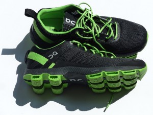 sports-shoes-115149_640