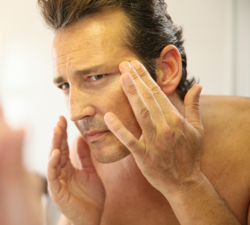 Cómo hacer una limpieza facial con productos caseros