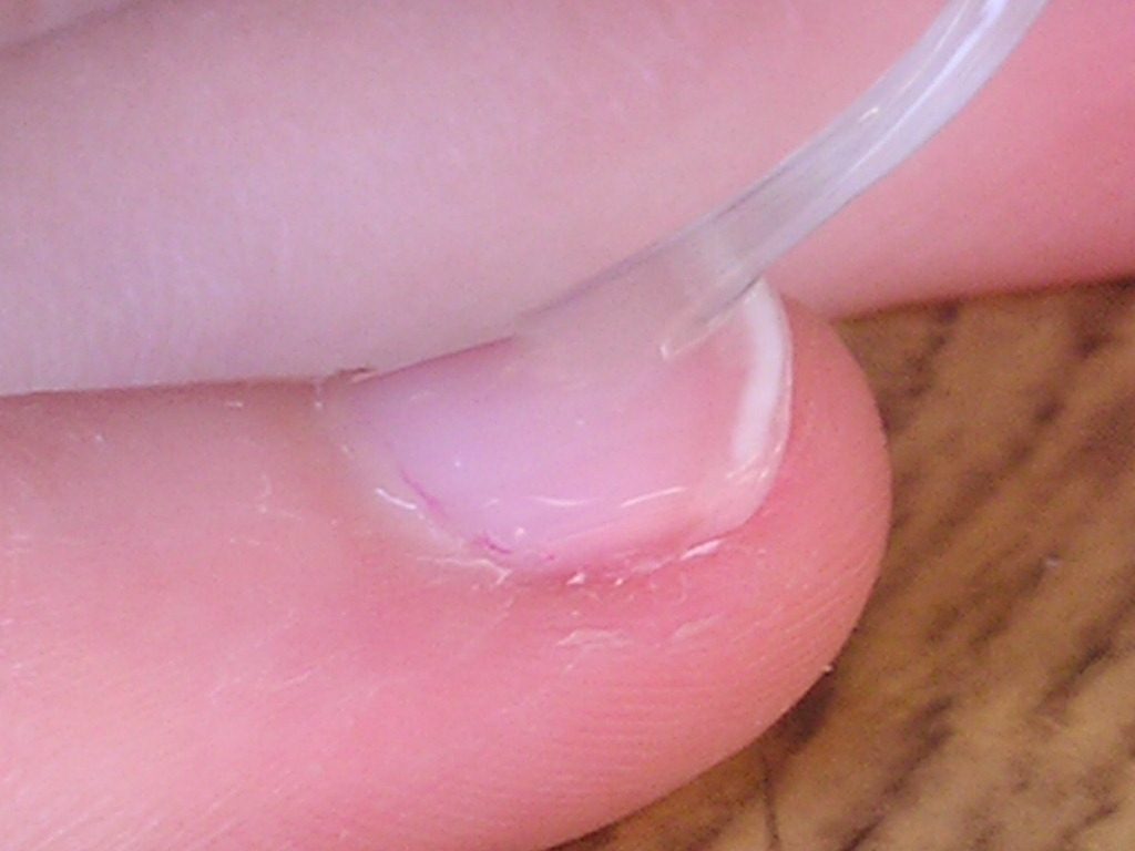 Cómo quitar el esmalte de uñas