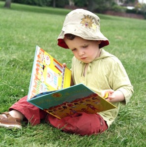 niño-leyendo