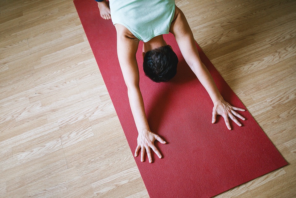 Cómo practicar yoga diariamente