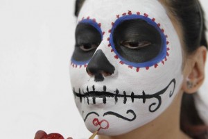 Cómo maquillarse de calavera mexicanaa