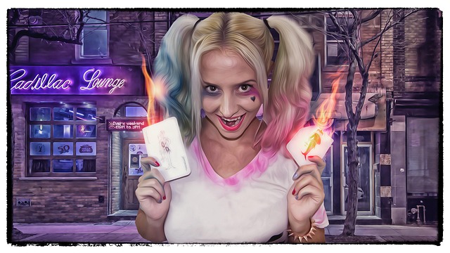 Cómo hacer un disfraz de Harley Quinn