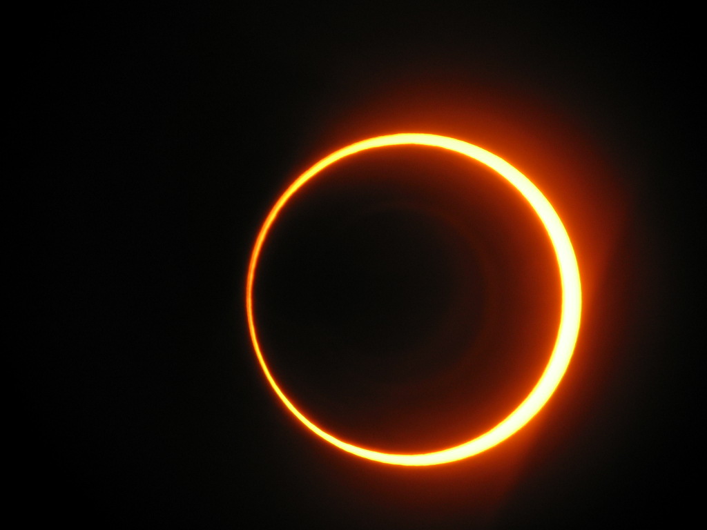 como se produce un eclipse solar