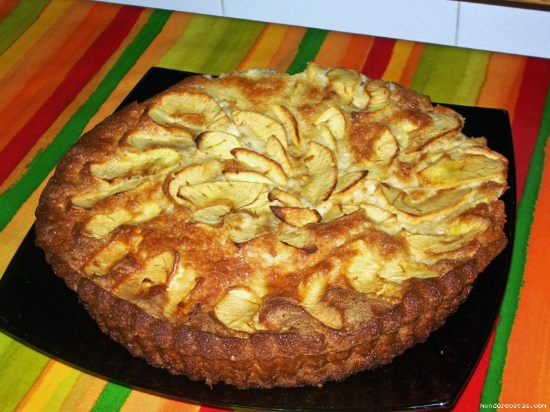 Cómo hacer un bizcocho de manzana.