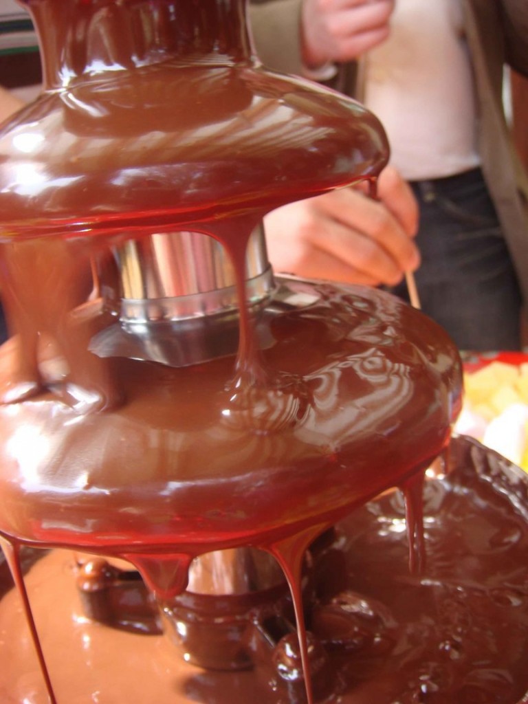 Cómo preparar una fondue de chocolate 4 pasos Recetas