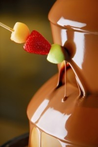 Cómo preparar una fondue de chocolate