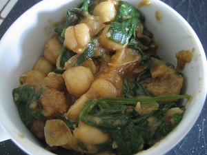 Cómo hacer garbanzos con espinacas.