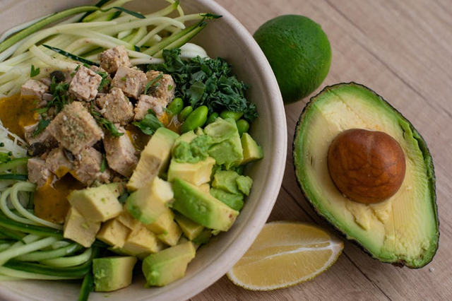 Cómo comer aguacate