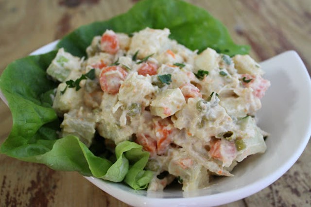 Ensalada de gallina con sabor Venezolano