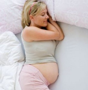 sleeping-position-during-pregnancy_thumb