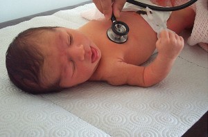 Pediatra bebé