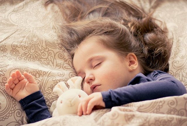Cómo tratar un trastorno del sueño en niños
